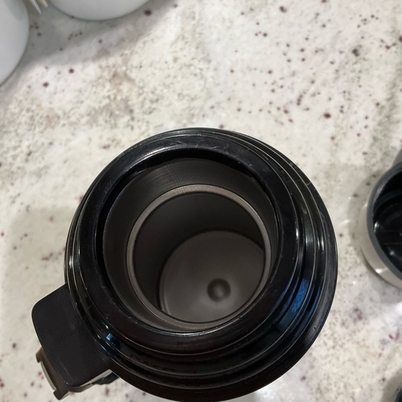 32 oz thermos - Picture 7 of 9